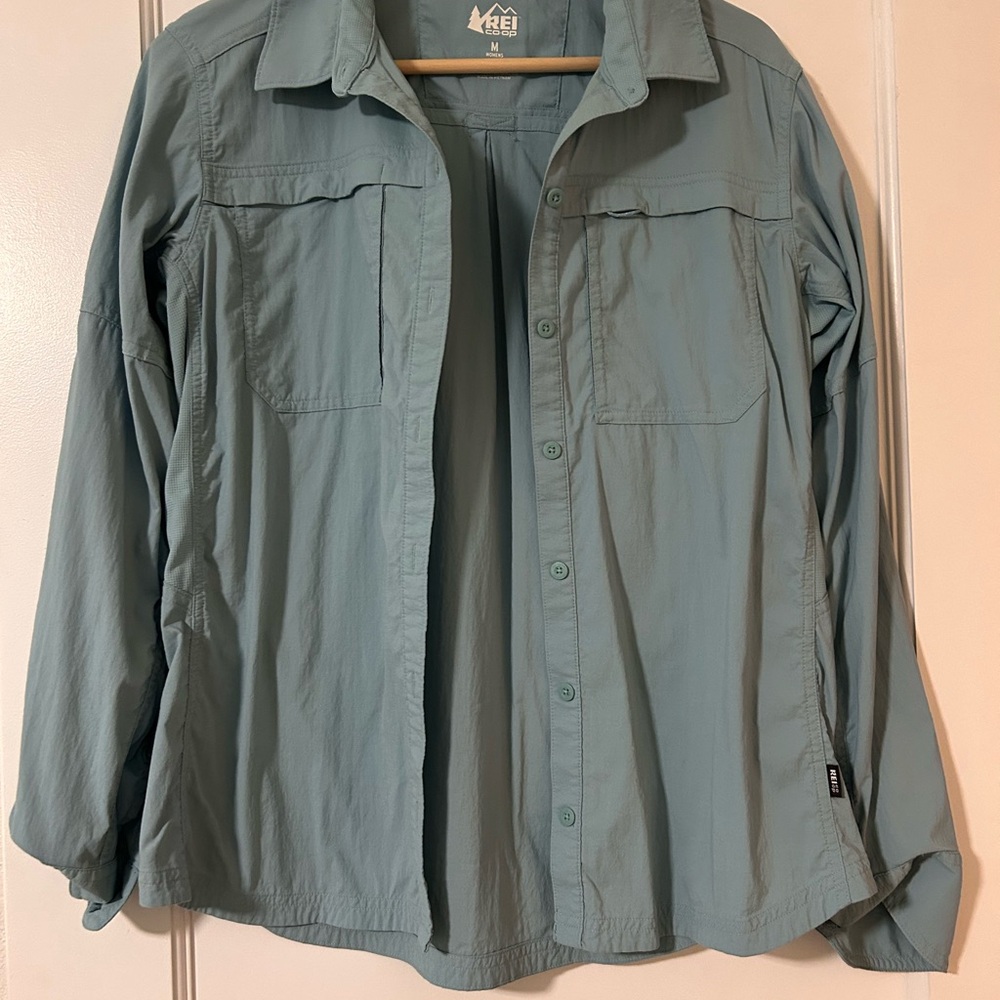 REI Women’s M Sahara Button Down